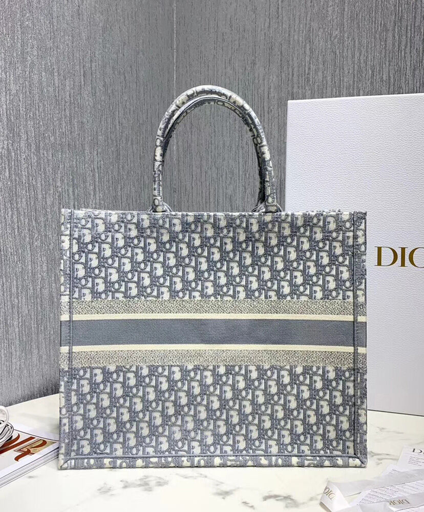 Christian Dior Book Tote With Dior Oblique Embroidery Gray